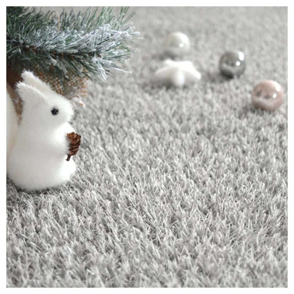 Gazon Synthétique Happy Party - Couleur Gris Clair - Classé Feu - 20mm - 2m X 10m