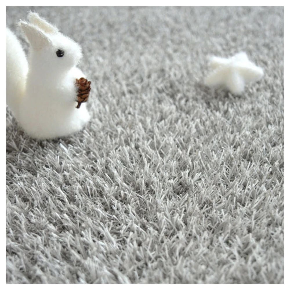 Gazon Synthétique Happy Party - Couleur Gris Clair - Classé Feu - 20mm - 2m X 2m – Image 6